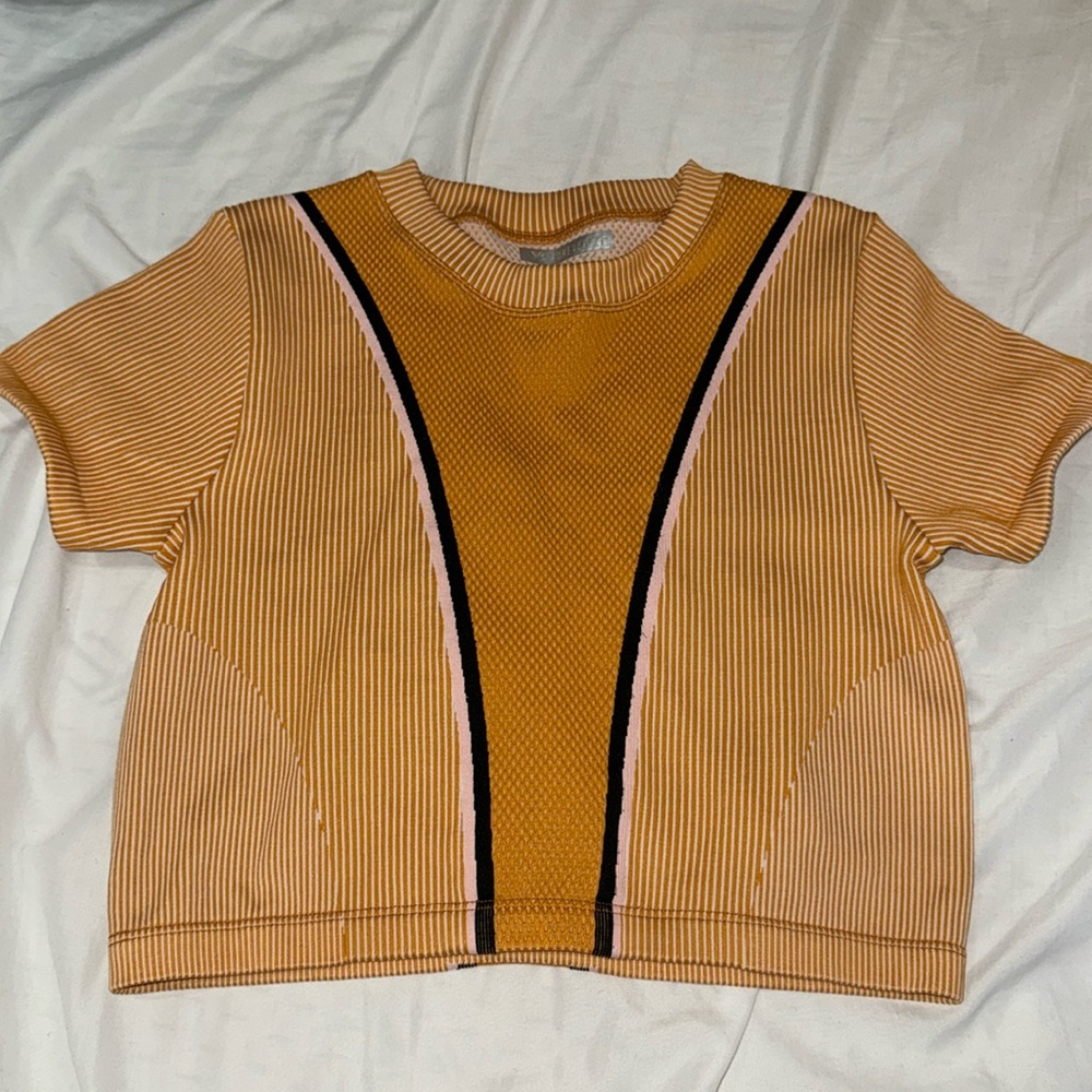 FOREVER 21 ORANGE T-SHIRT S BRAND NEW